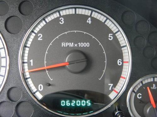 Jeep Liberty 2005 photo 2