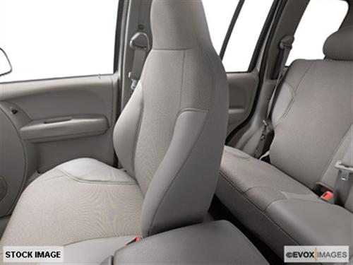 Jeep Liberty 2005 photo 1