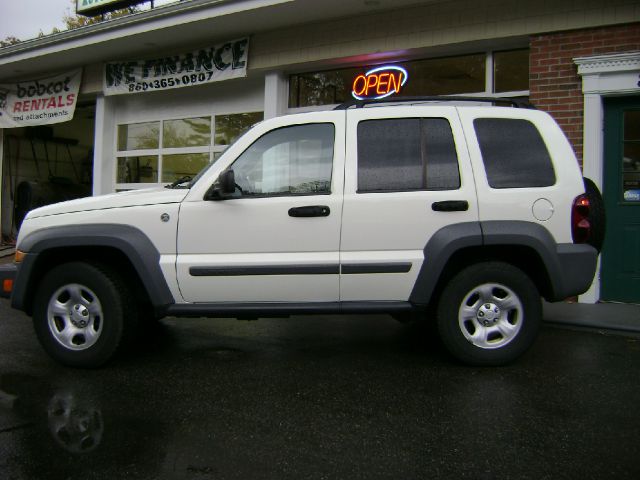 Jeep Liberty 2005 photo 1