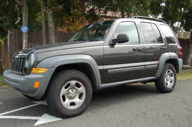 Jeep Liberty 2005 photo 4