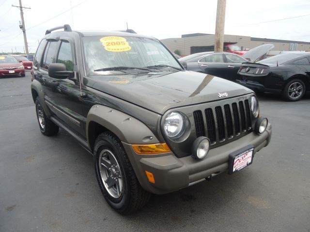 Jeep Liberty 2005 photo 9