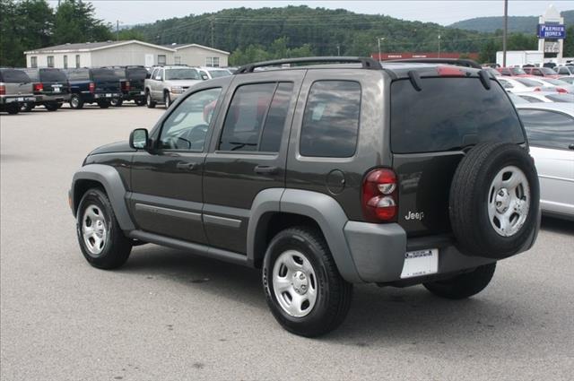 Jeep Liberty 2005 photo 1