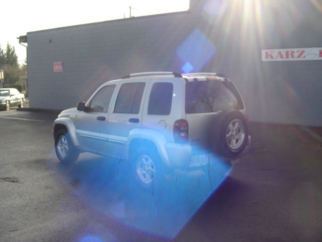 Jeep Liberty 2005 photo 3