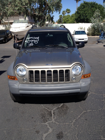 Jeep Liberty 2005 photo 3