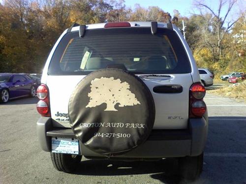 Jeep Liberty 2005 photo 2