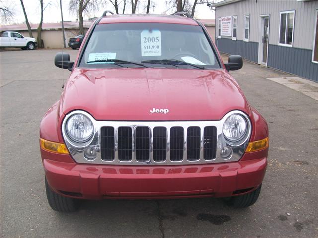 Jeep Liberty 2005 photo 1