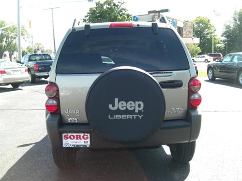Jeep Liberty 2005 photo 1
