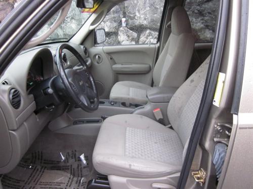 Jeep Liberty 2005 photo 3