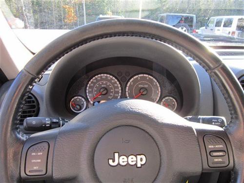 Jeep Liberty 2005 photo 5