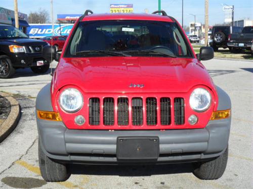 Jeep Liberty 2005 photo 2
