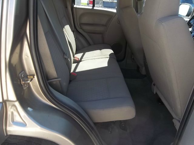 Jeep Liberty 2005 photo 4