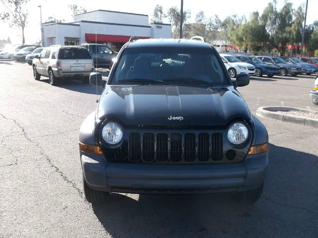 Jeep Liberty 2005 photo 4