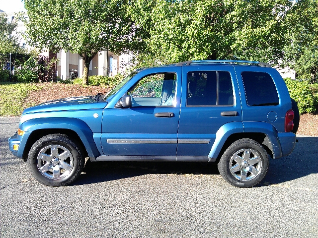 Jeep Liberty 2005 photo 1