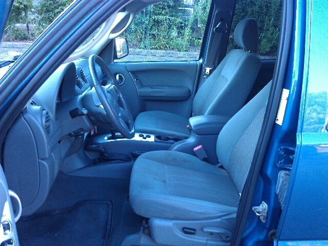 Jeep Liberty 2005 photo 3