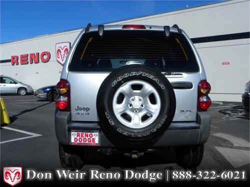 Jeep Liberty 2006 photo 3