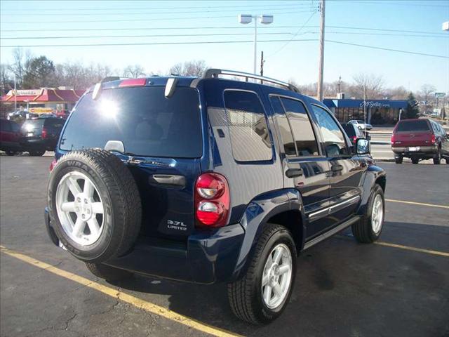 Jeep Liberty 2006 photo 3