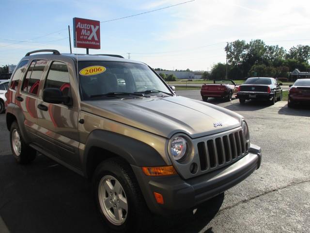 Jeep Liberty 2006 photo 4