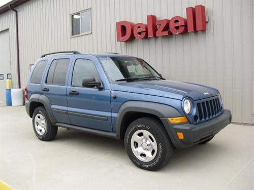 Jeep Liberty 2006 photo 2
