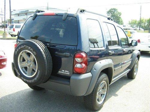 Jeep Liberty 2006 photo 2