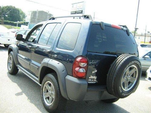 Jeep Liberty 2006 photo 3