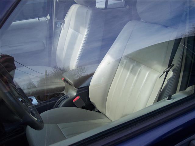 Jeep Liberty 2006 photo 2