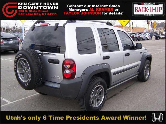 Jeep Liberty 2006 photo 1