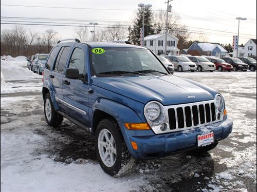 Jeep Liberty 2006 photo 2