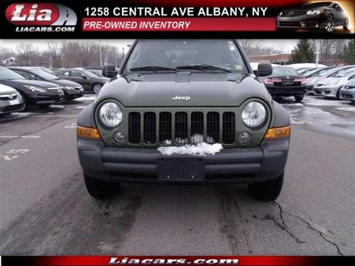 Jeep Liberty 2006 photo 2
