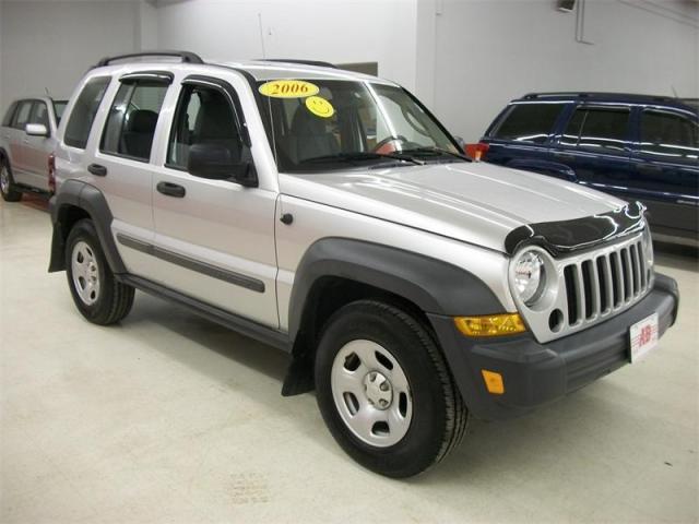 Jeep Liberty 2006 photo 3