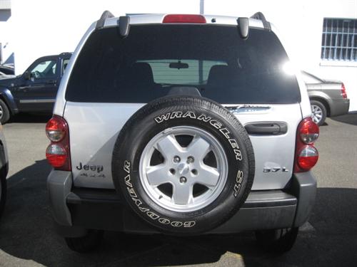 Jeep Liberty 2006 photo 4