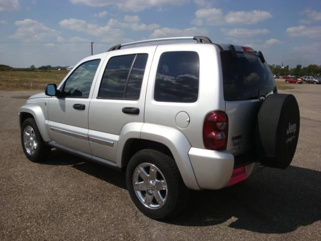 Jeep Liberty 2006 photo 4