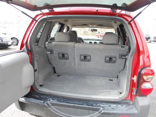 Jeep Liberty 2006 photo 4