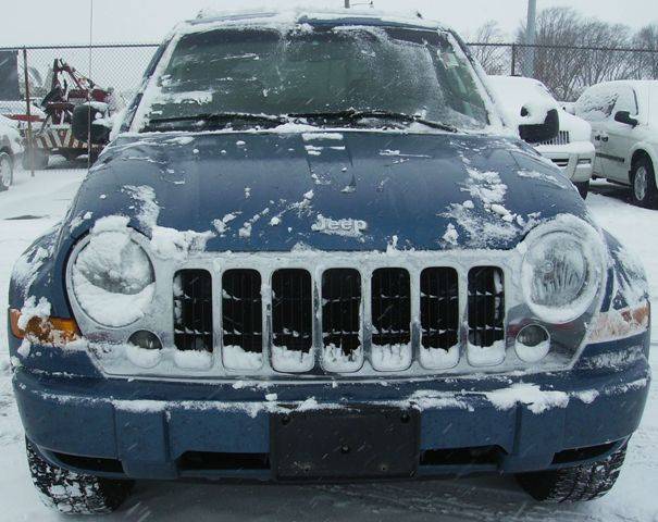 Jeep Liberty 2006 photo 2