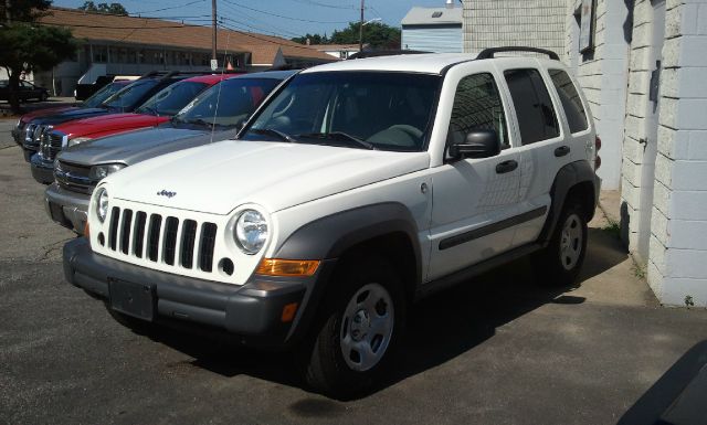 Jeep Liberty 2006 photo 1