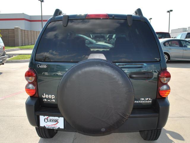 Jeep Liberty 2006 photo 4