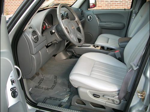 Jeep Liberty 2006 photo 1