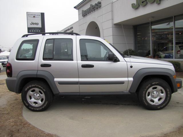 Jeep Liberty 2006 photo 1