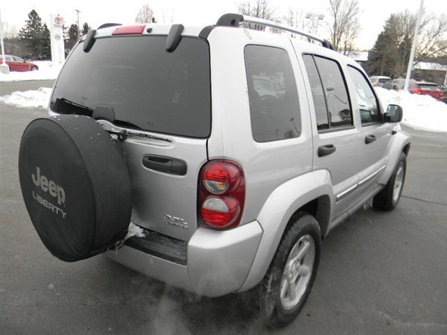Jeep Liberty 2006 photo 5