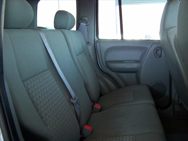 Jeep Liberty 2006 photo 5