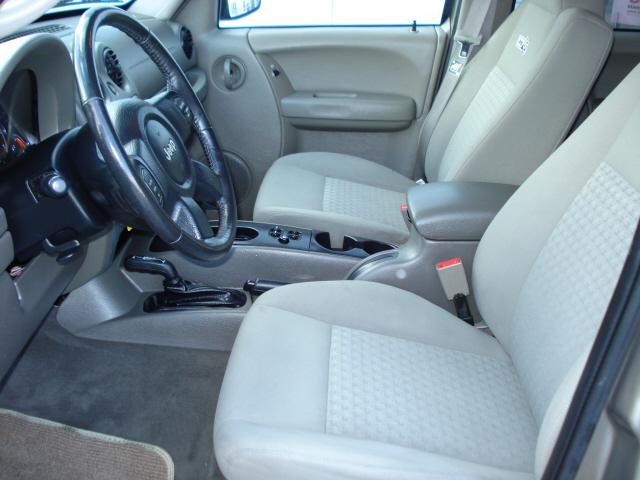 Jeep Liberty 2006 photo 3