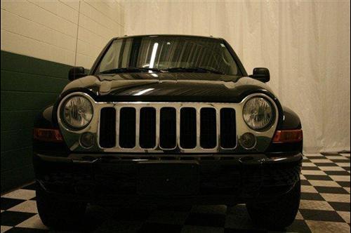 Jeep Liberty 2006 photo 1
