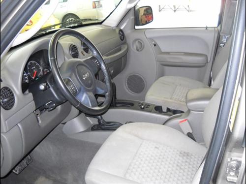 Jeep Liberty 2006 photo 1