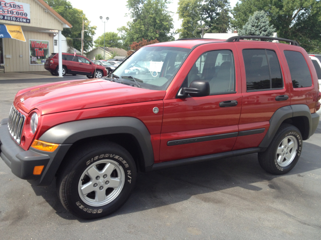 Jeep Liberty 2006 photo 2