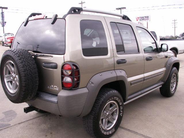 Jeep Liberty 2006 photo 3