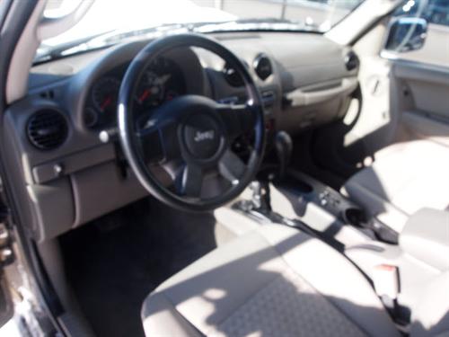 Jeep Liberty 2006 photo 1