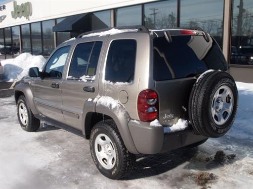 Jeep Liberty 2006 photo 4