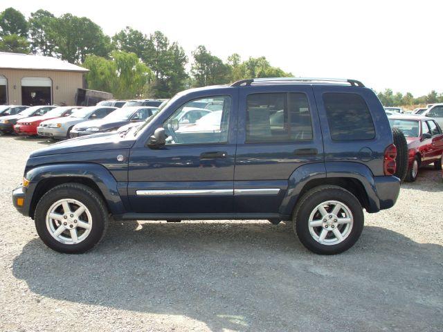 Jeep Liberty 2006 photo 2