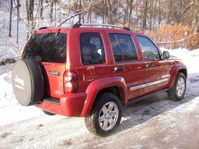 Jeep Liberty 2006 photo 1