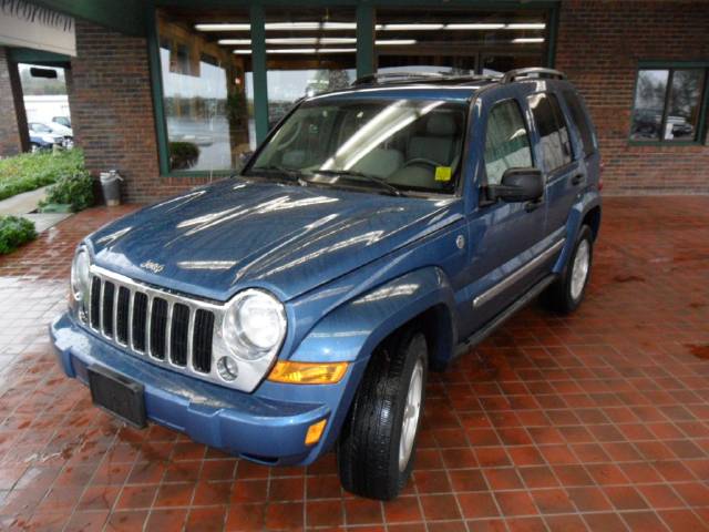 Jeep Liberty 2006 photo 2