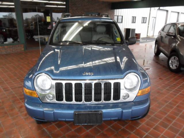 Jeep Liberty 2006 photo 4